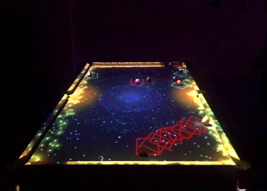 休閑娛樂(lè)場(chǎng)所桌面互動(dòng)投影-好奇數(shù)字科技