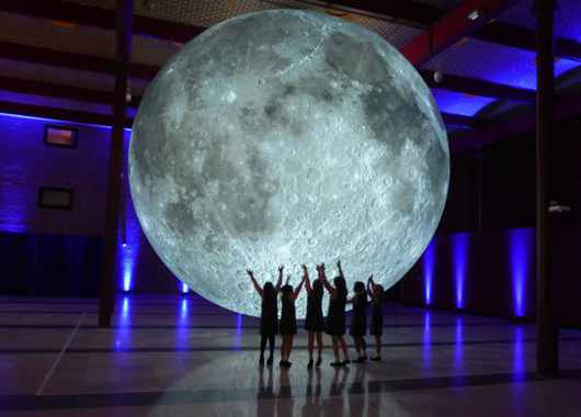 球幕投影在大型商超的應用場景